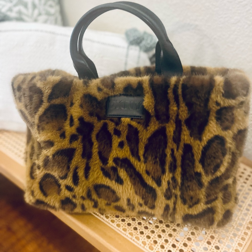 NEW DKNY large Leopard Print Faux Fur Tote